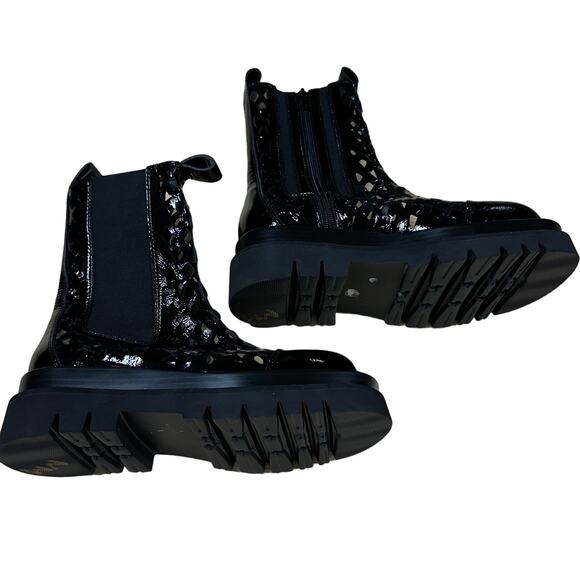 Jeffrey Campbell NWOB Tanked Perforated Chelsea Boot Black Sz 6.5 Patent Leather - Picture 5 of 9